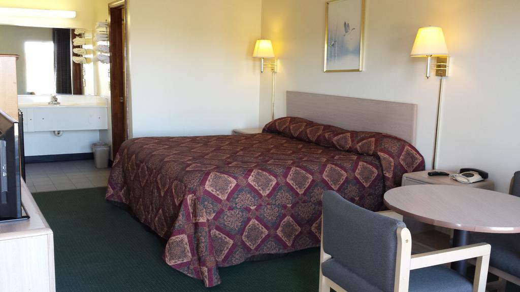 Express Inn ニューオールバニ エクステリア 写真